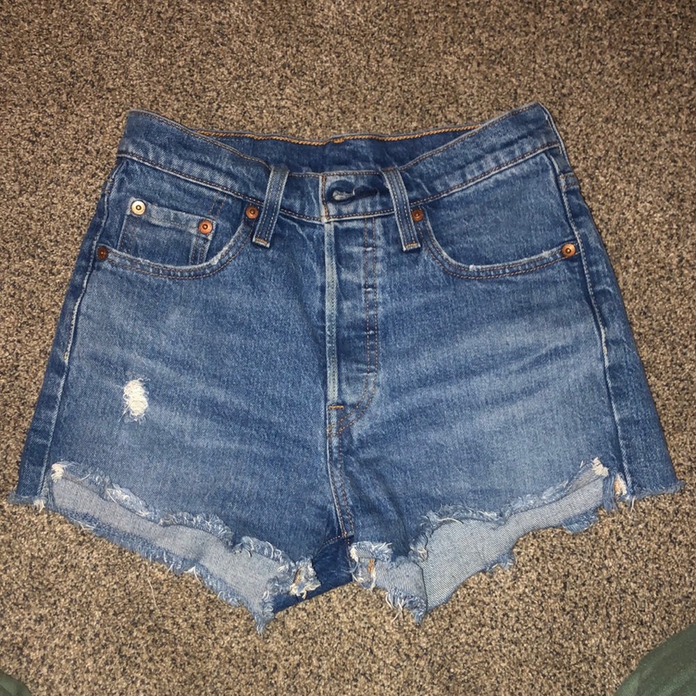 Levi’s High Rise Jean Shorts Size XS